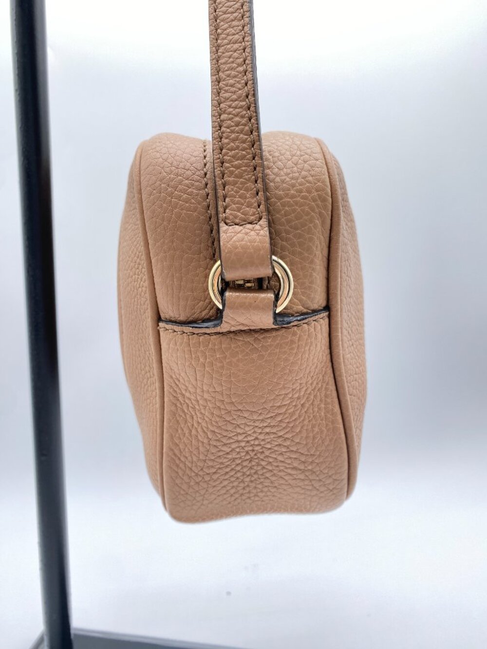 Gucci Pebbled Calfskin Small Soho Disco Bag in Camelia 🤎 Lucia - Picture 6 of 14